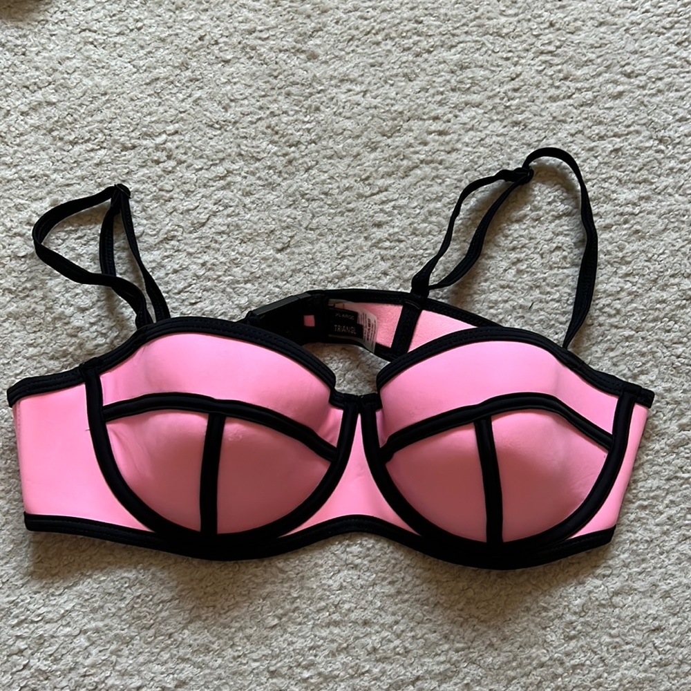 TRIANGL swimwear pink bikini top size XL
